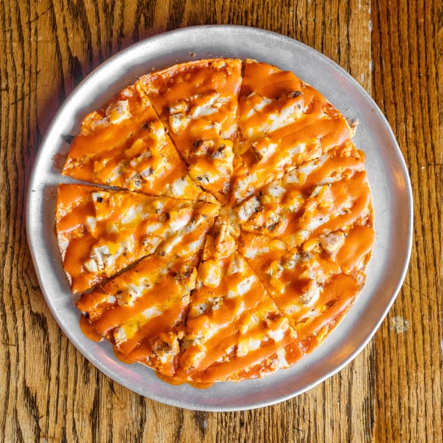 Hot Wings Specialty Pizza.